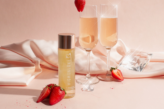 Sensual Massage Oil - Strawberries & Champagne, 4 oz